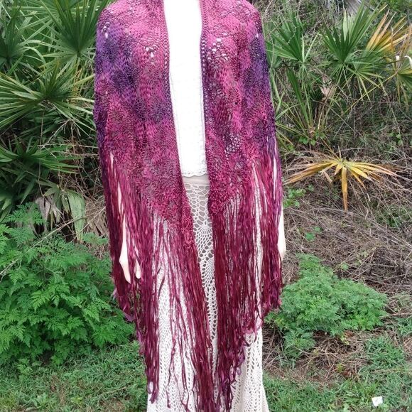 HANDMADE GORGEOUS Ombre Pink & Purple Knotted/Twisted/Weaved Wrap w/Long Fringe - Picture 10 of 10